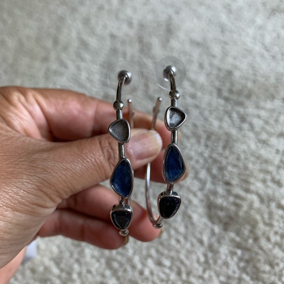 KENDRA SCOTT Ivy Hoop Earrings - Defect - Picture 8 of 12